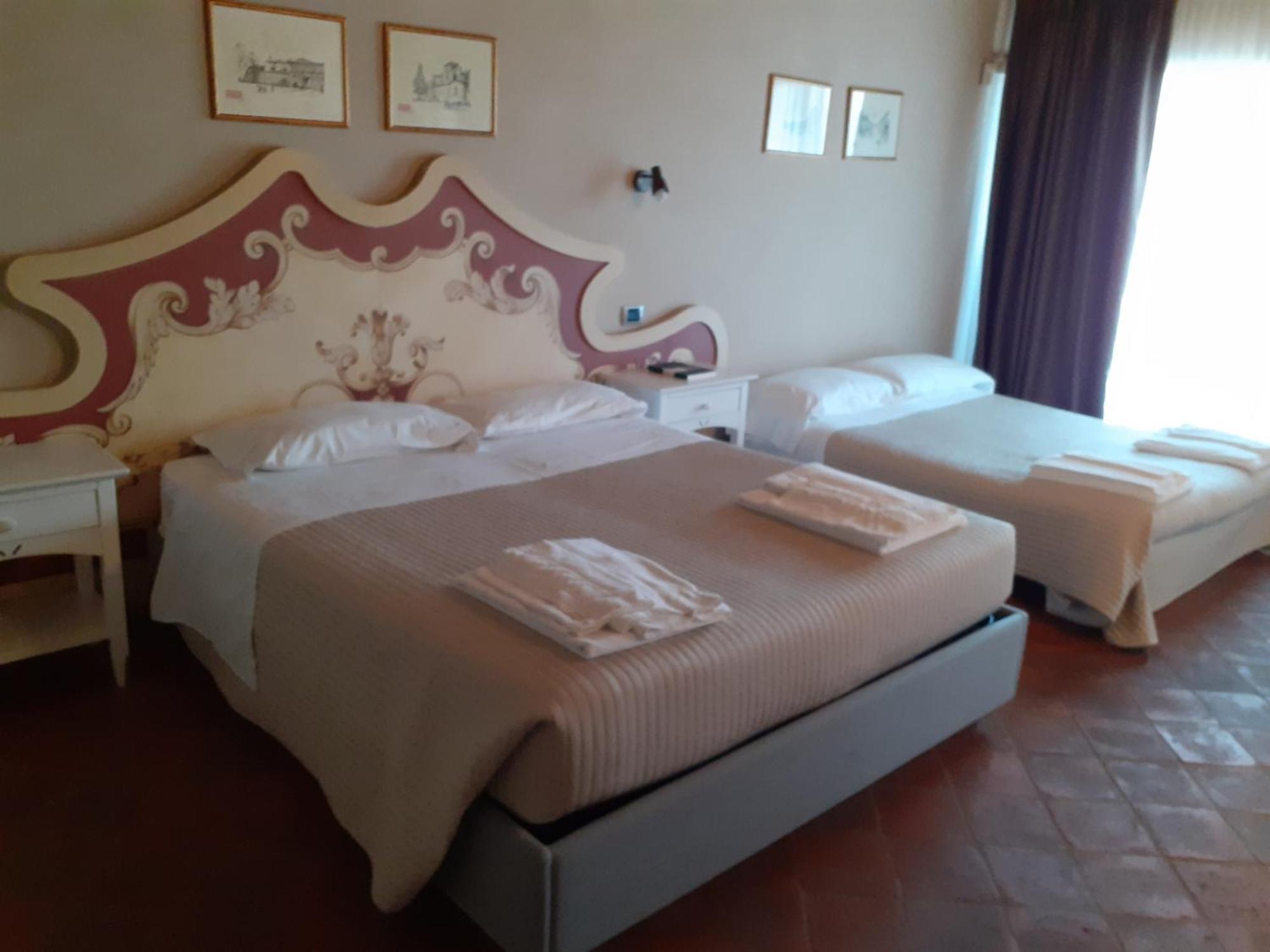 Corte Breda, Agriturismo Bed&Breakfast Chiari Exterior photo