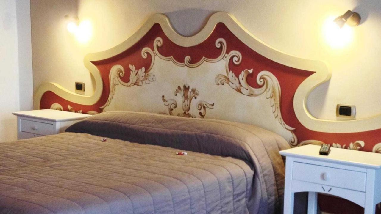 Corte Breda, Agriturismo Bed&Breakfast Chiari Exterior photo