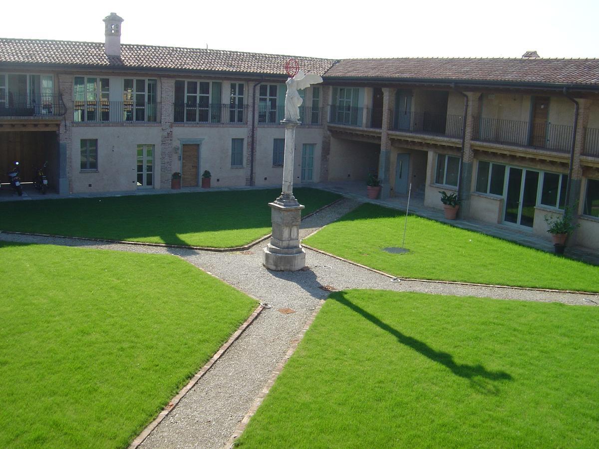Corte Breda, Agriturismo Bed&Breakfast Chiari Exterior photo